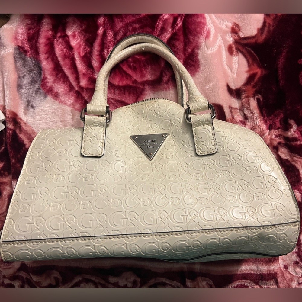 Guess beautiful white bag